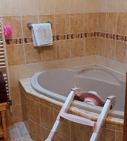Rodinny Alma Apartment *